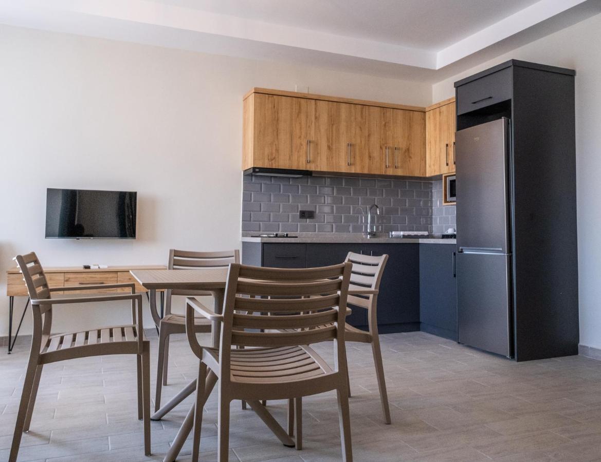 אלאניה Nas Suite מראה חיצוני תמונה
